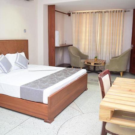 K27 Premier Backpackers Vandrerhjem Dar-es-Salaam Eksteriør bilde