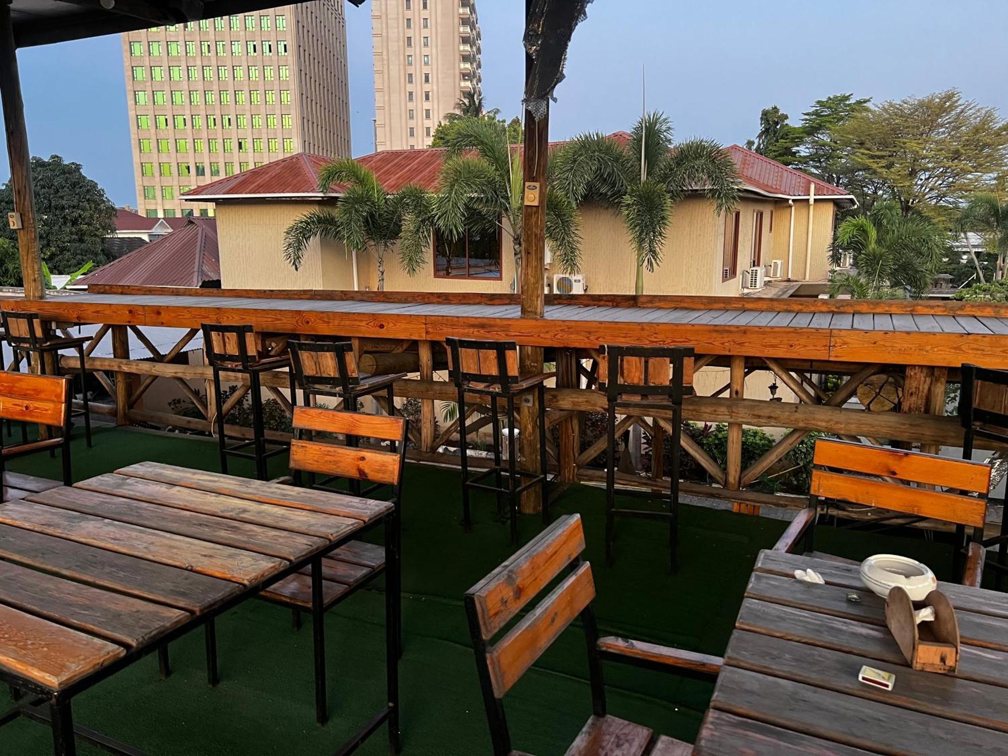 K27 Premier Backpackers Vandrerhjem Dar-es-Salaam Eksteriør bilde