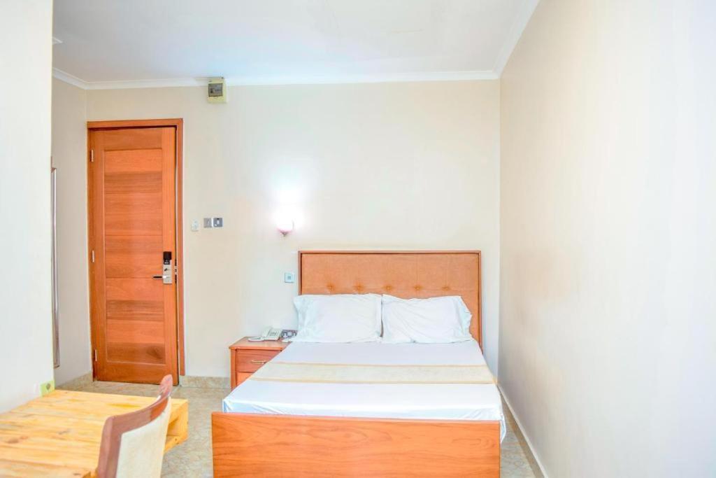 K27 Premier Backpackers Vandrerhjem Dar-es-Salaam Eksteriør bilde